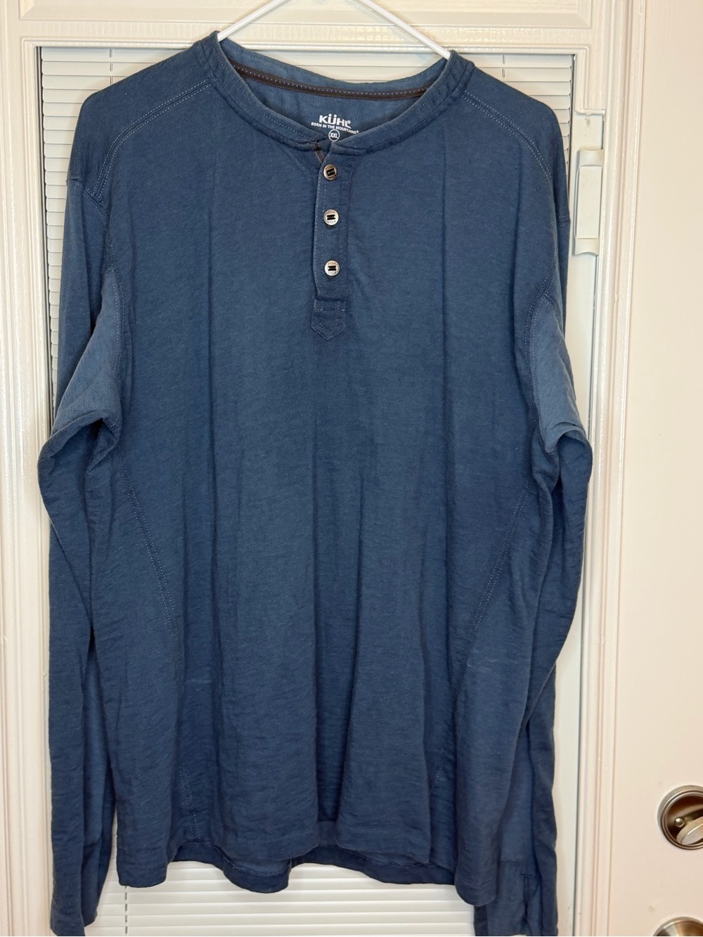 Kuhl Men's Long-Sleeve Henley in Navy Blue